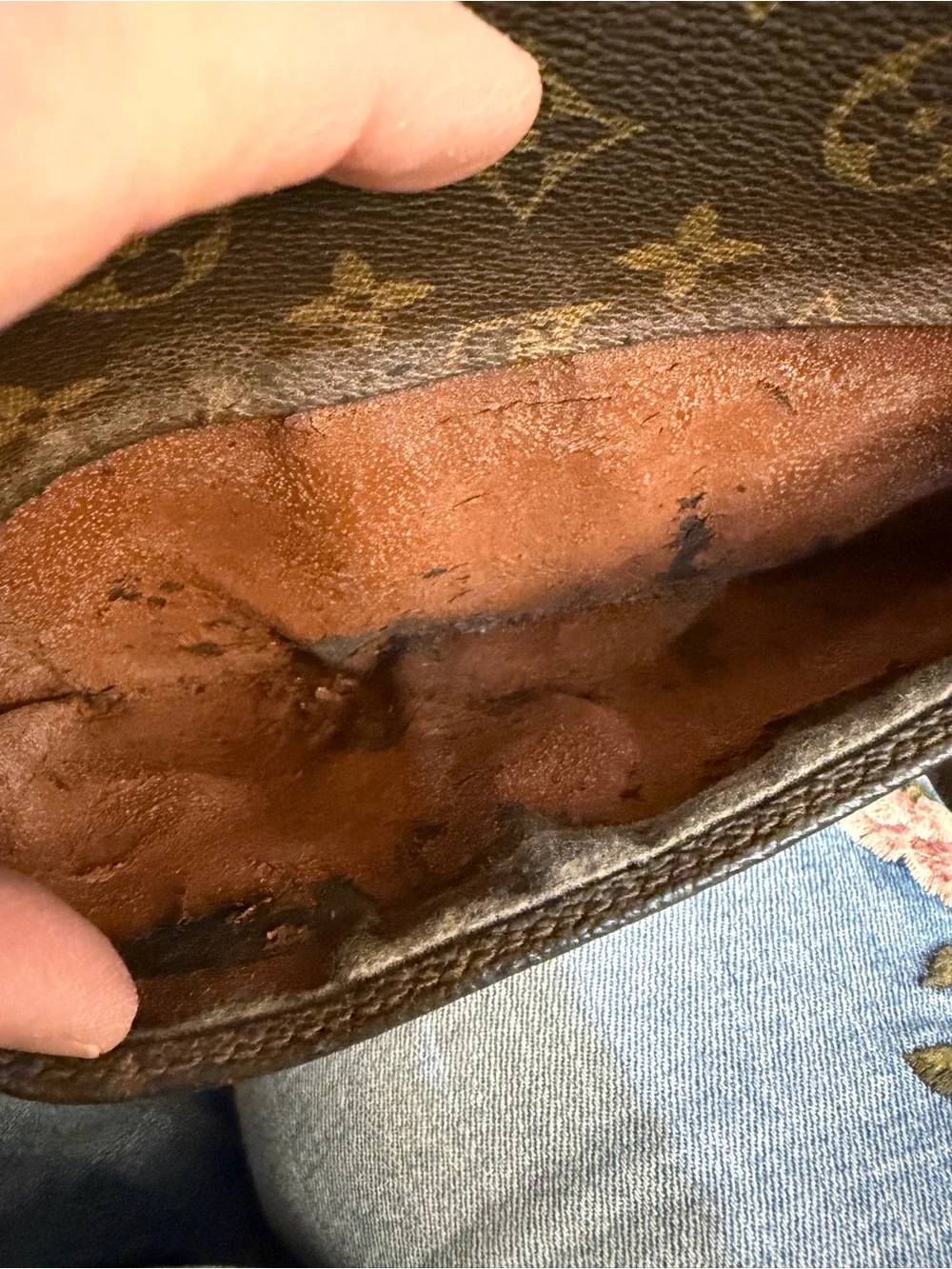 Louis Vuitton Authentic Vintage Monogram Orsay Pochette
